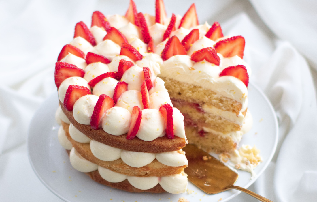 Lemon and Strawberry Cake