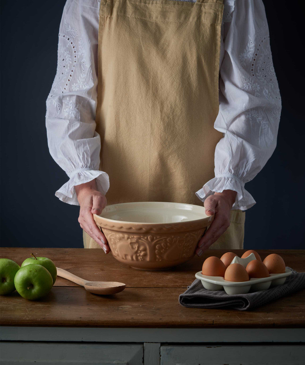 In The Forest Bear Cane Mixing Bowl, 24cm/ 2 Litre