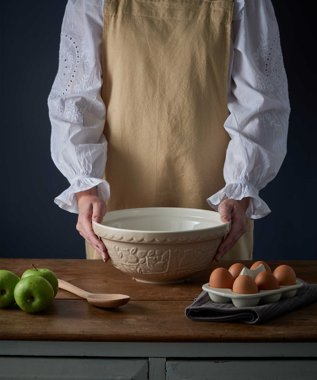 In The Forest Owl Stone Mixing Bowl, 26cm/ 2.7 Litre