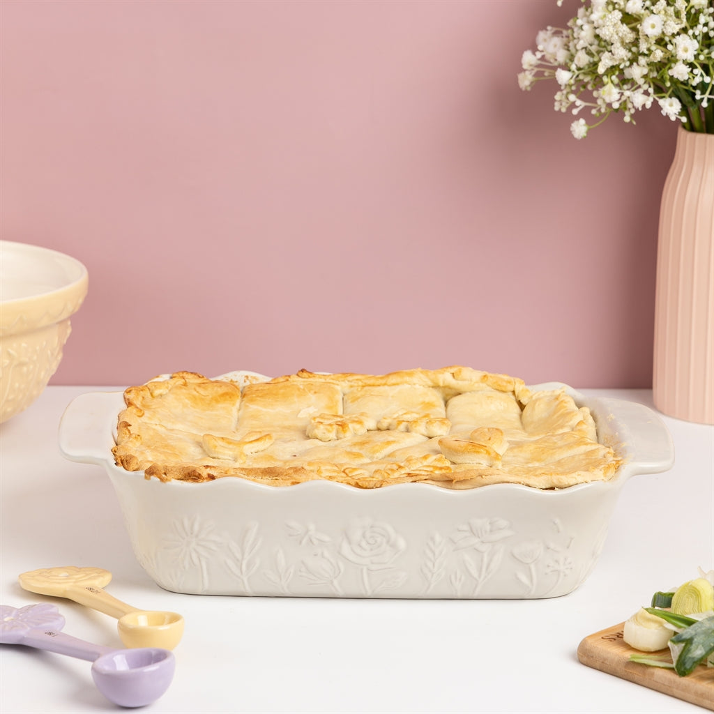 In The Meadow Medium Rectangular Oven Dish