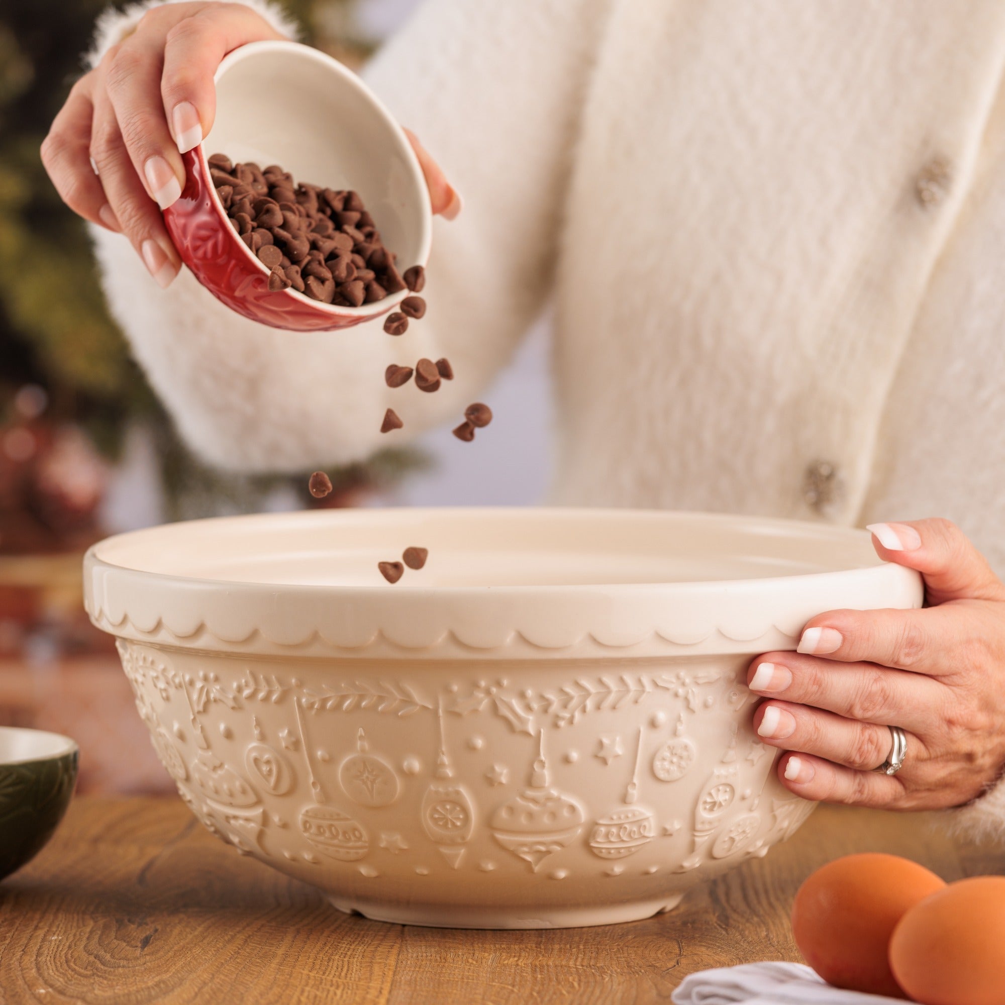 Deck The Halls Cream Mixing Bowl - 2.7 Litre / 26cm